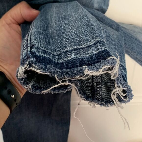 H&M Divided Distressed Jeans - Picture 6 of 10